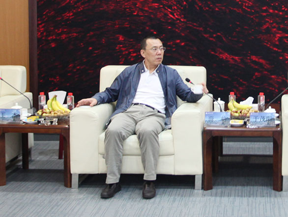 薛峰对山东工艺美术学院取得的办学成绩表示赞赏,他表示,省建行一向